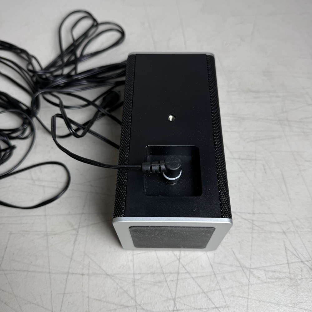 VIZIO Wired Satellite Speakers Black Silver Rectangular with Speaker Wire - Picture 9 of 9